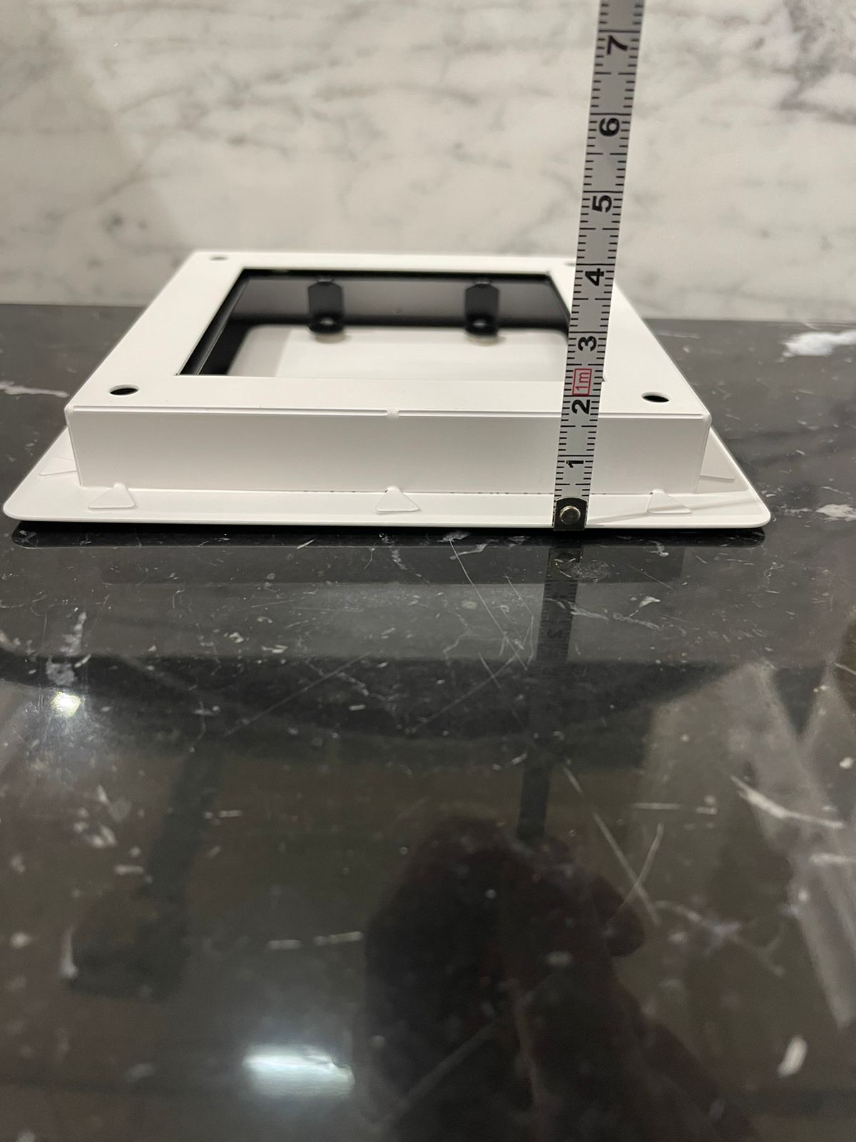 Диффузор квадратный на магнитах для потолков ТДК100 белый