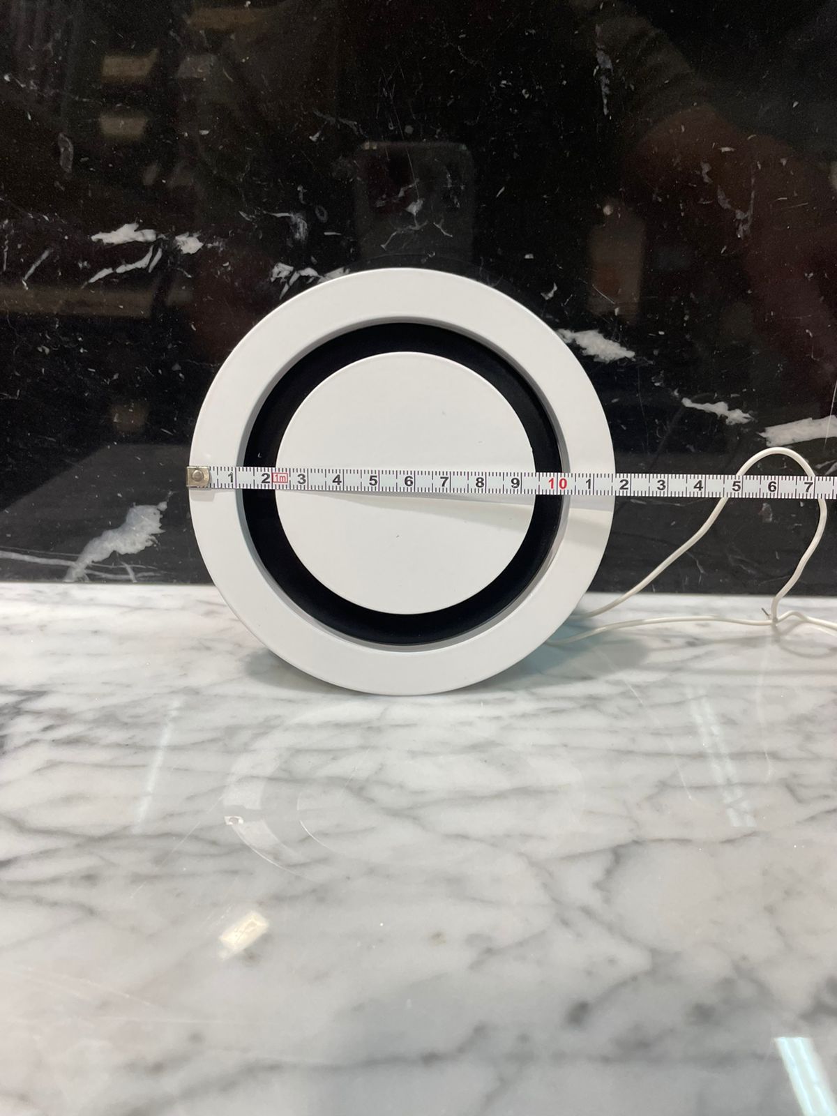 Диффузор на магнитах с вентилятором для потолков ТД100 черно-белый 100 мм